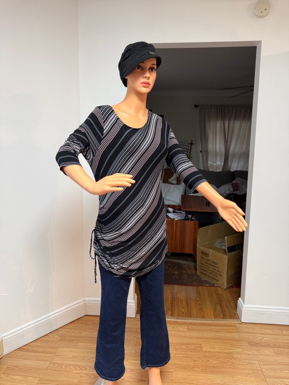 Jessica Simpson Black & Gray Striped Ruched Long Sleeve Tunic